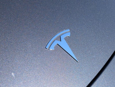 2024 Tesla Model Y Standard Range