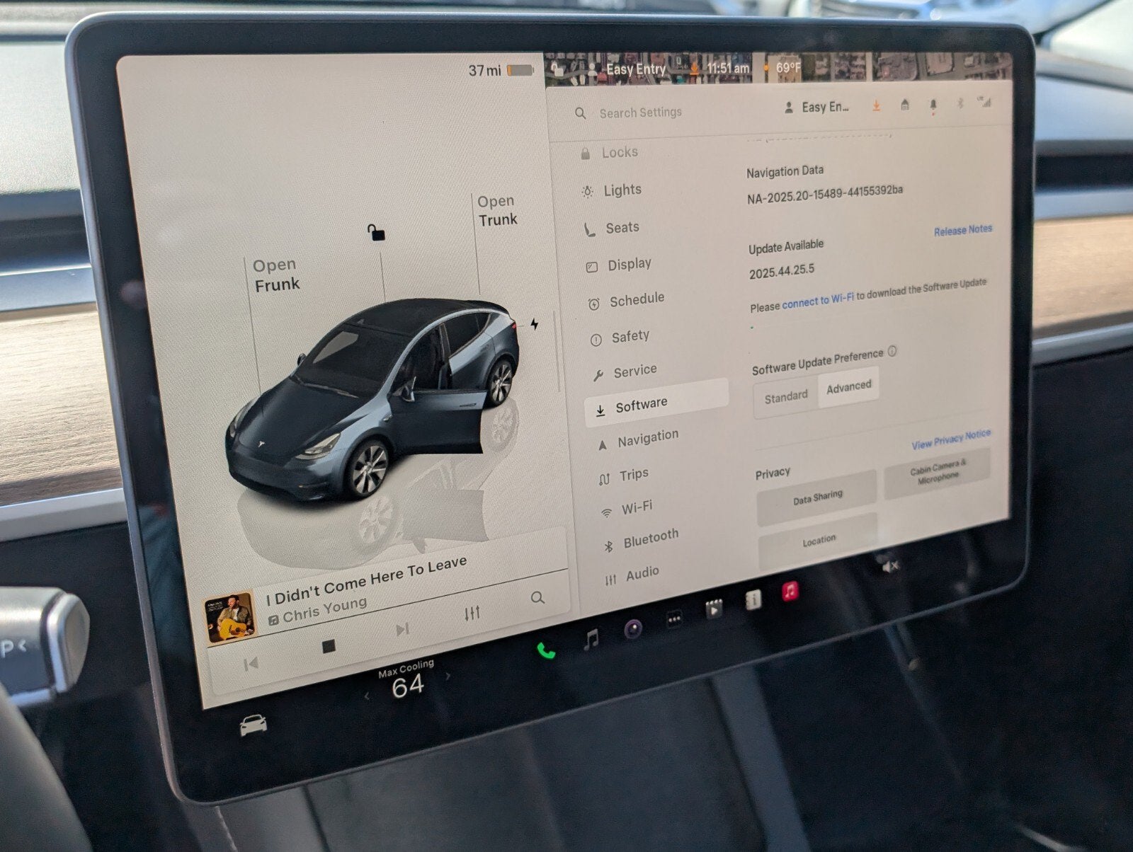 2024 Tesla Model Y Standard Range
