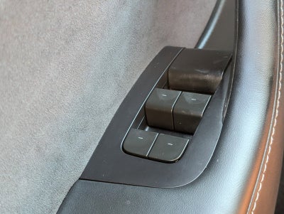 2024 Tesla Model Y Standard Range