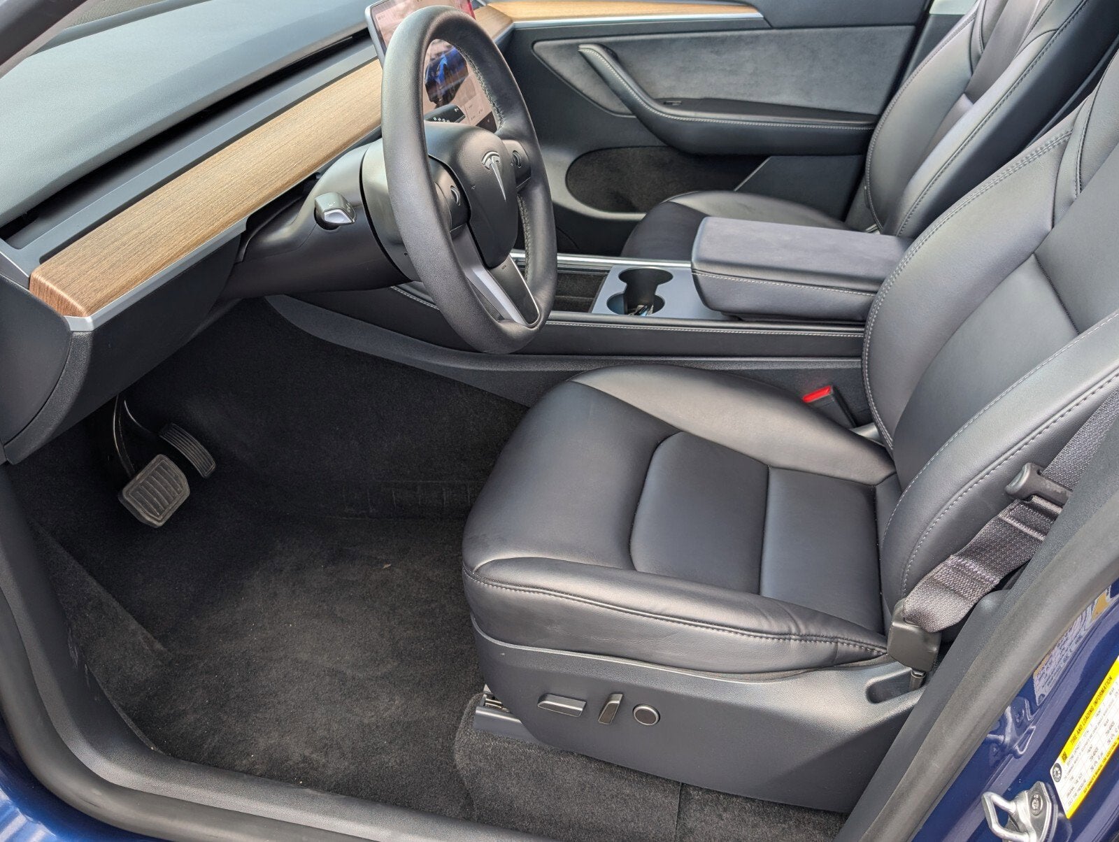 2024 Tesla Model Y Standard Range