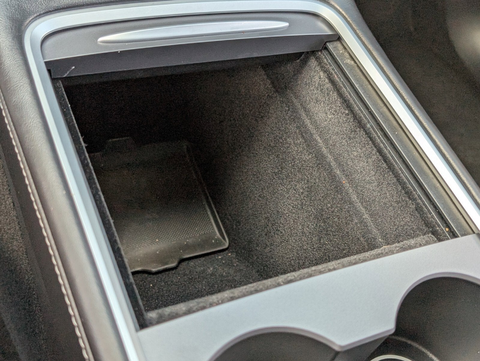 2024 Tesla Model Y Standard Range