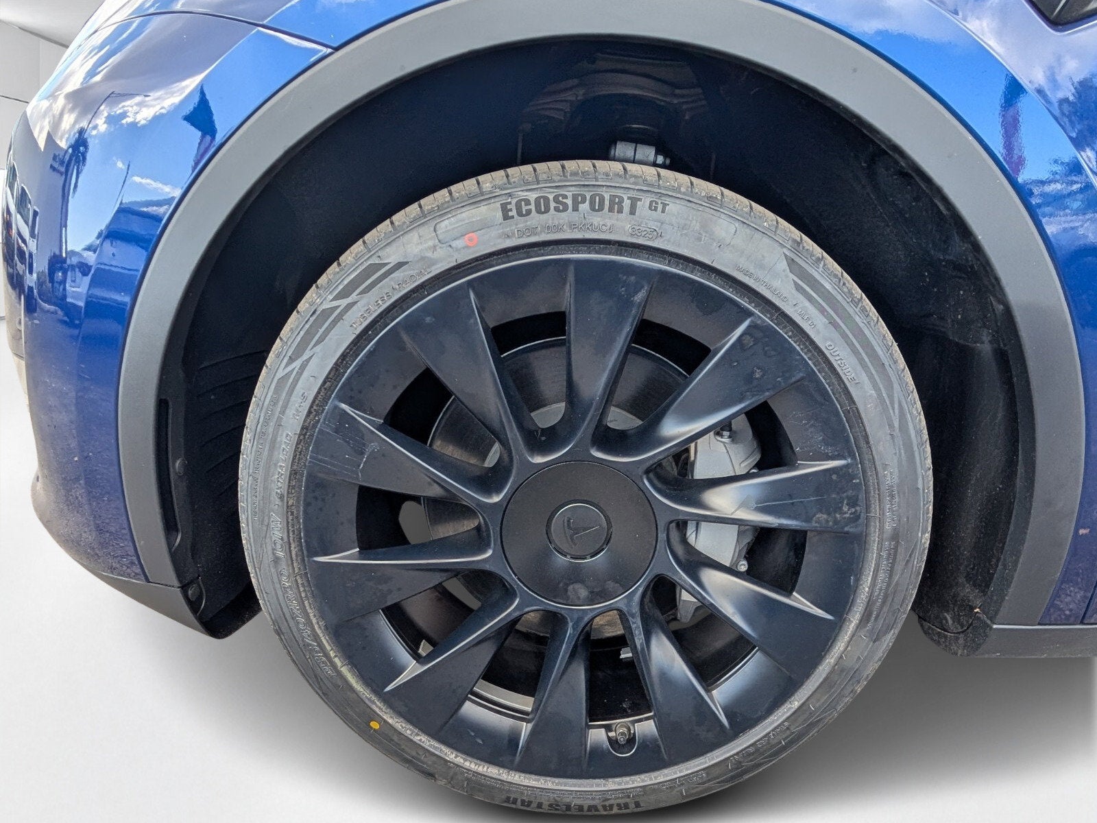 2024 Tesla Model Y Standard Range