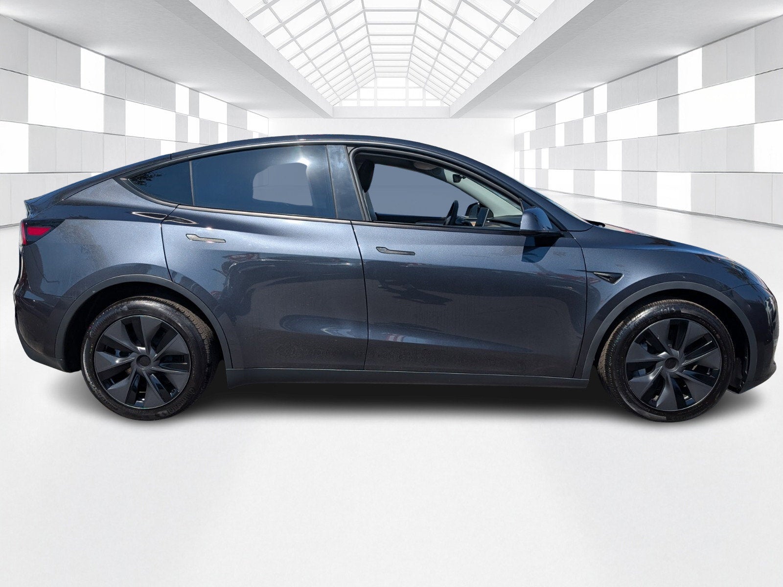2025 Tesla Model Y Long Range