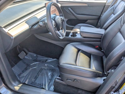 2025 Tesla Model Y Long Range