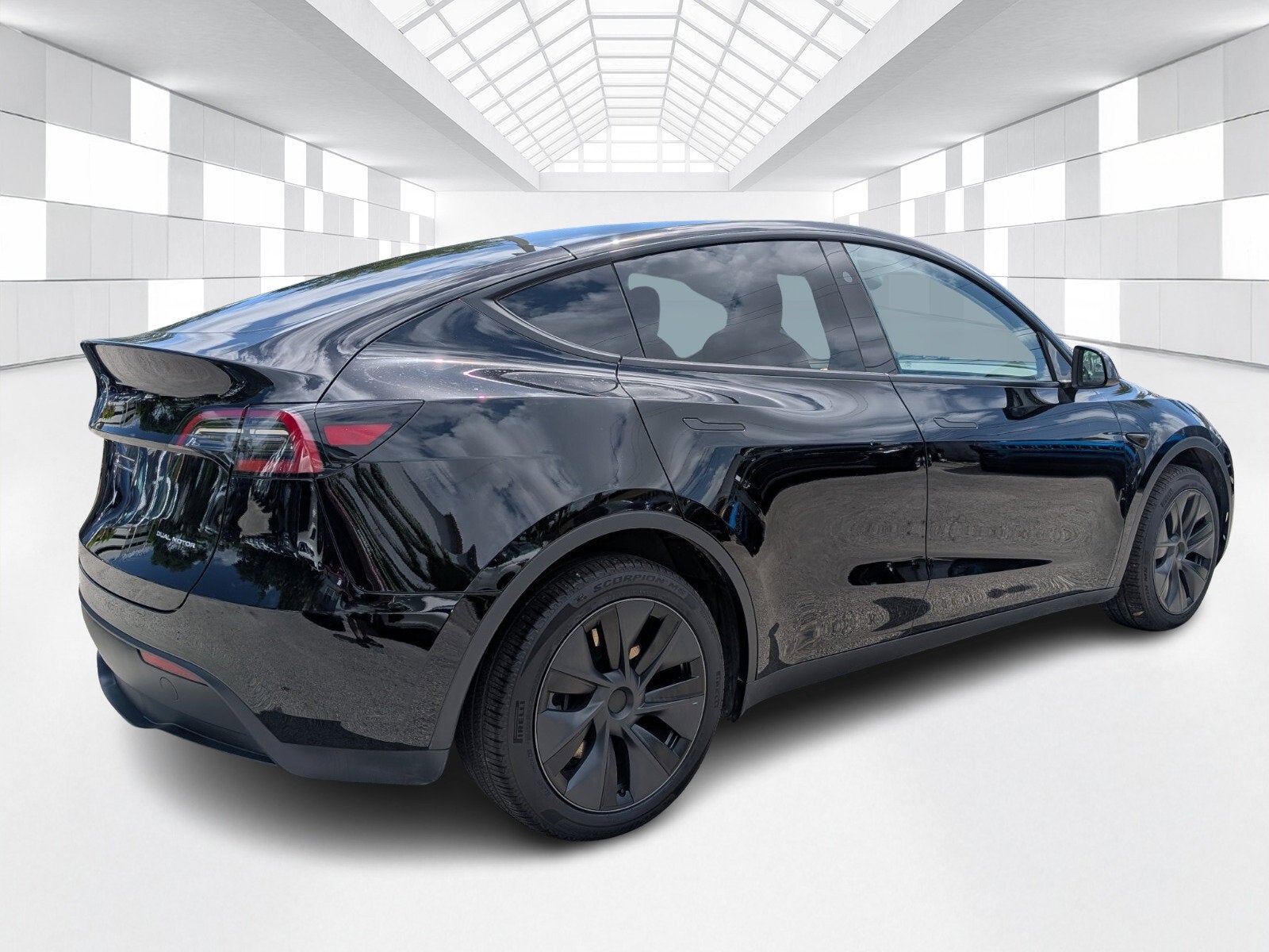 2025 Tesla Model Y Long Range