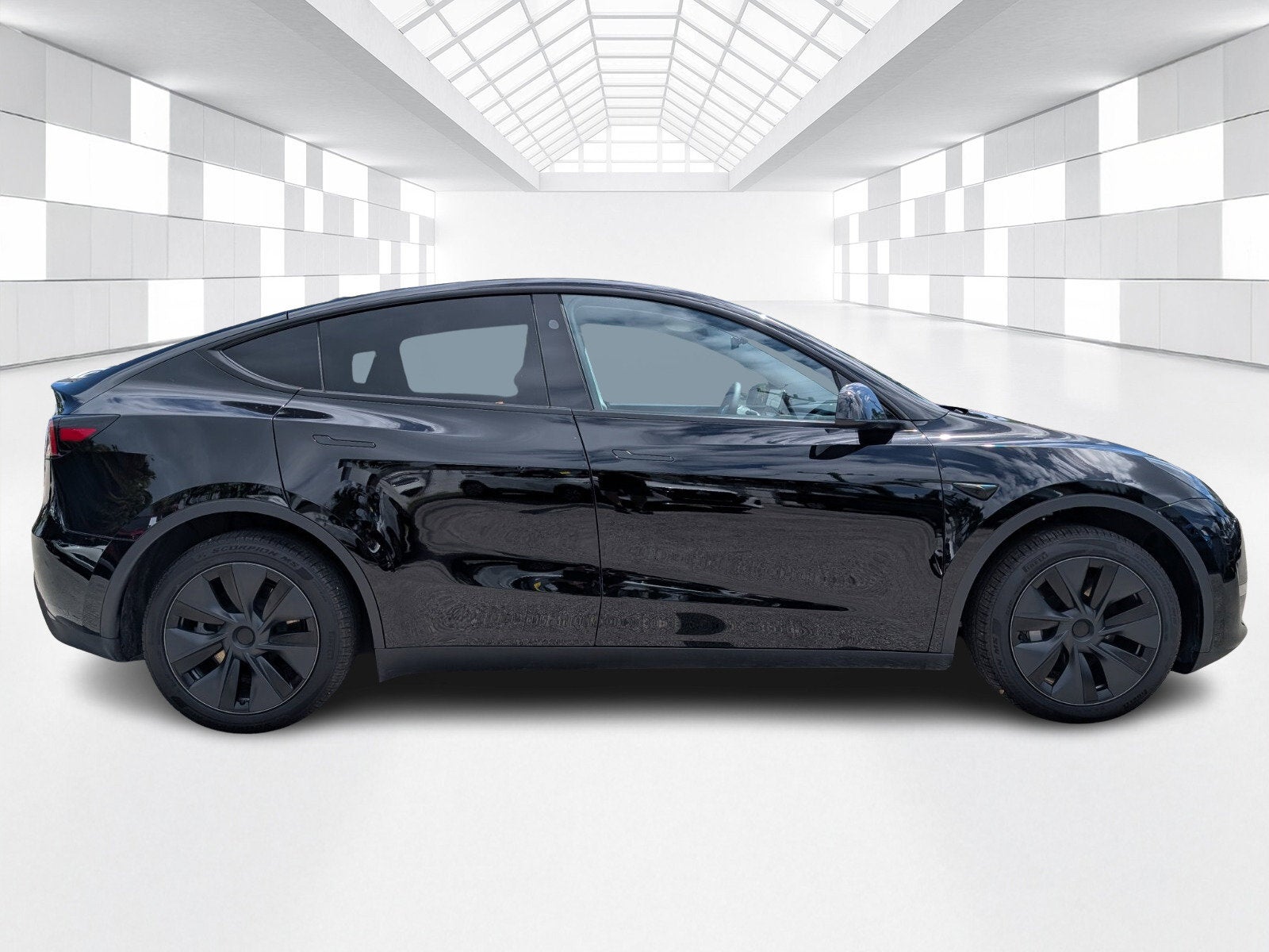 2025 Tesla Model Y Long Range