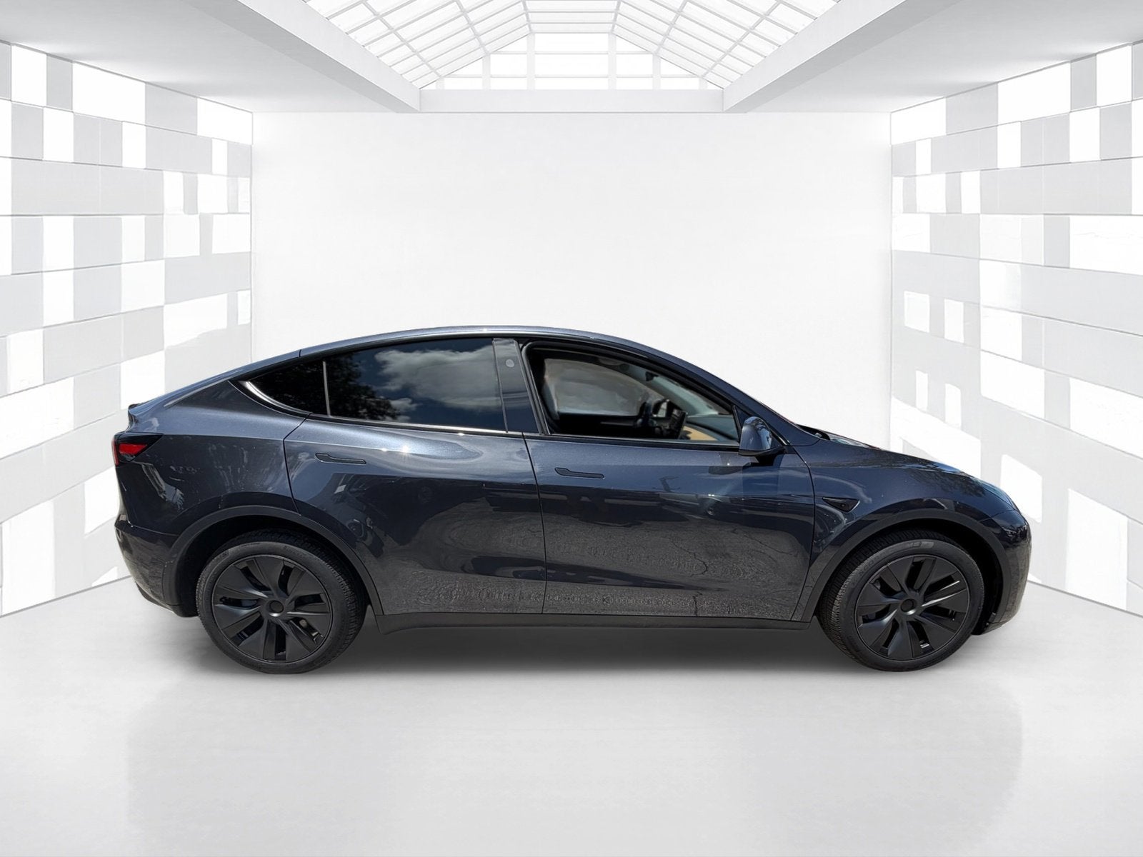 2025 Tesla Model Y Long Range