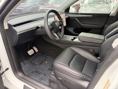2024 Tesla Model Y Performance