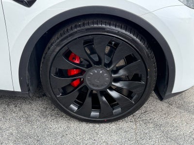 2024 Tesla Model Y Performance