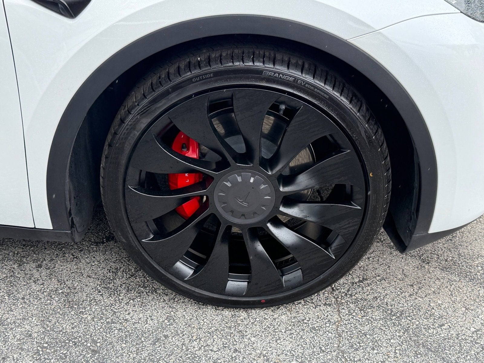 2024 Tesla Model Y Performance