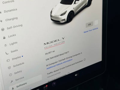 2024 Tesla Model Y Performance
