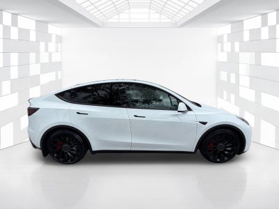 2024 Tesla Model Y Performance