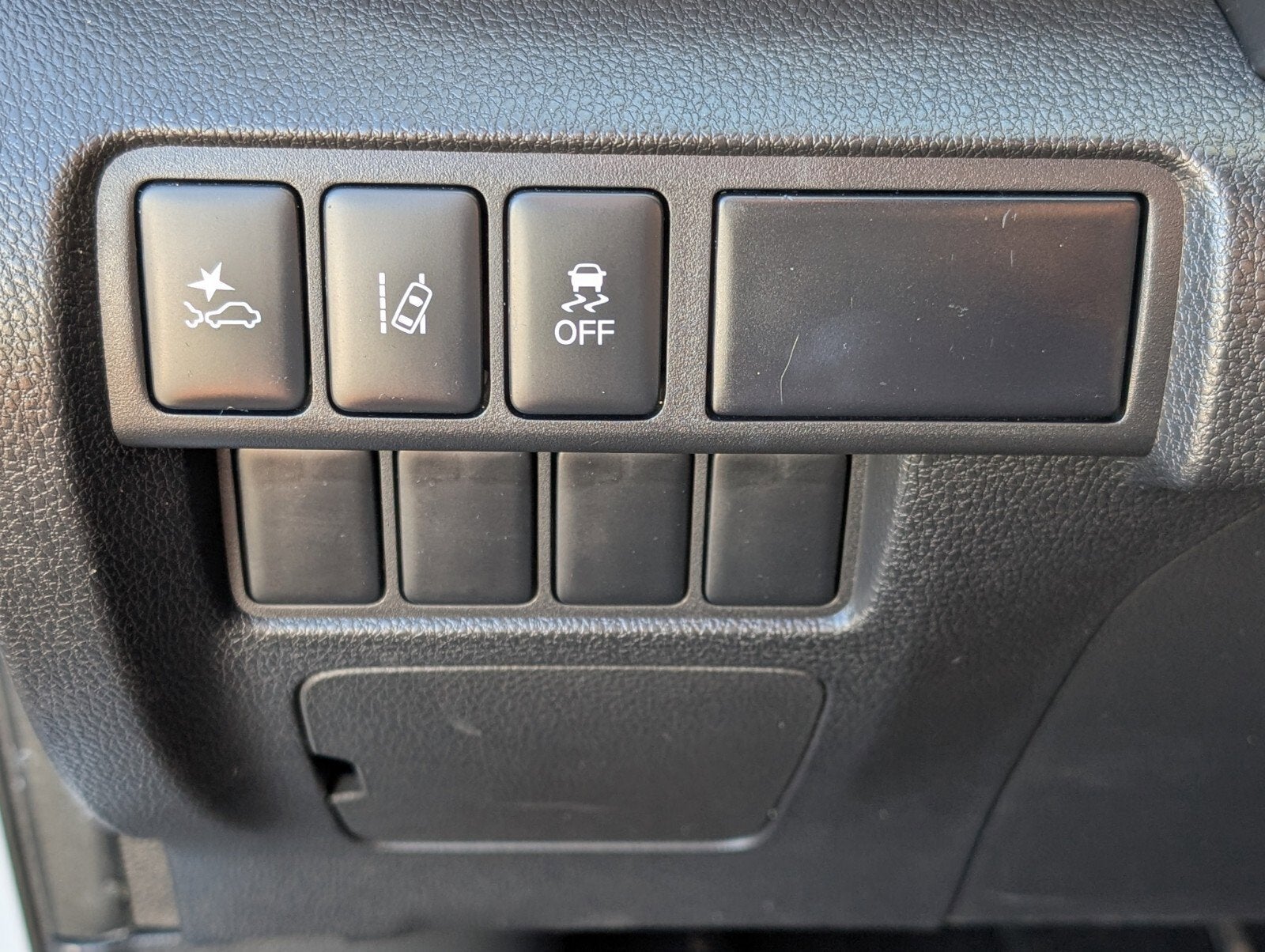 2022 Mitsubishi Eclipse Cross ES