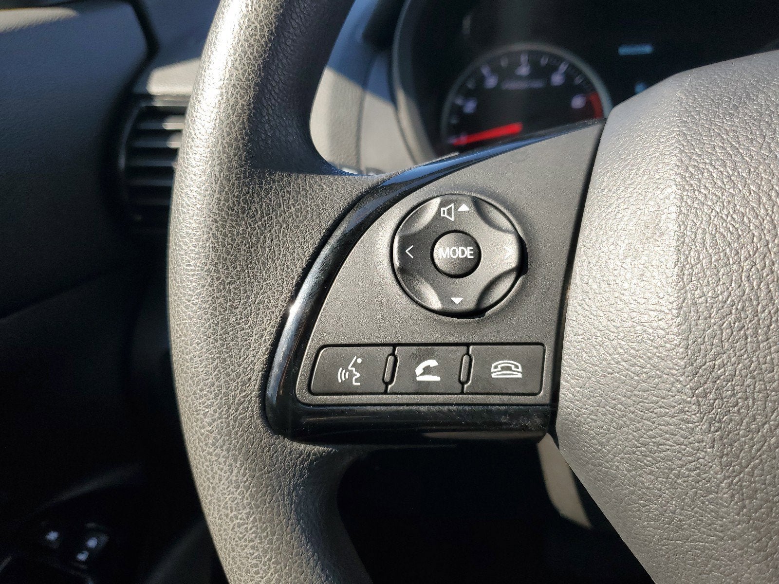 2024 Mitsubishi Eclipse Cross LE 4WD