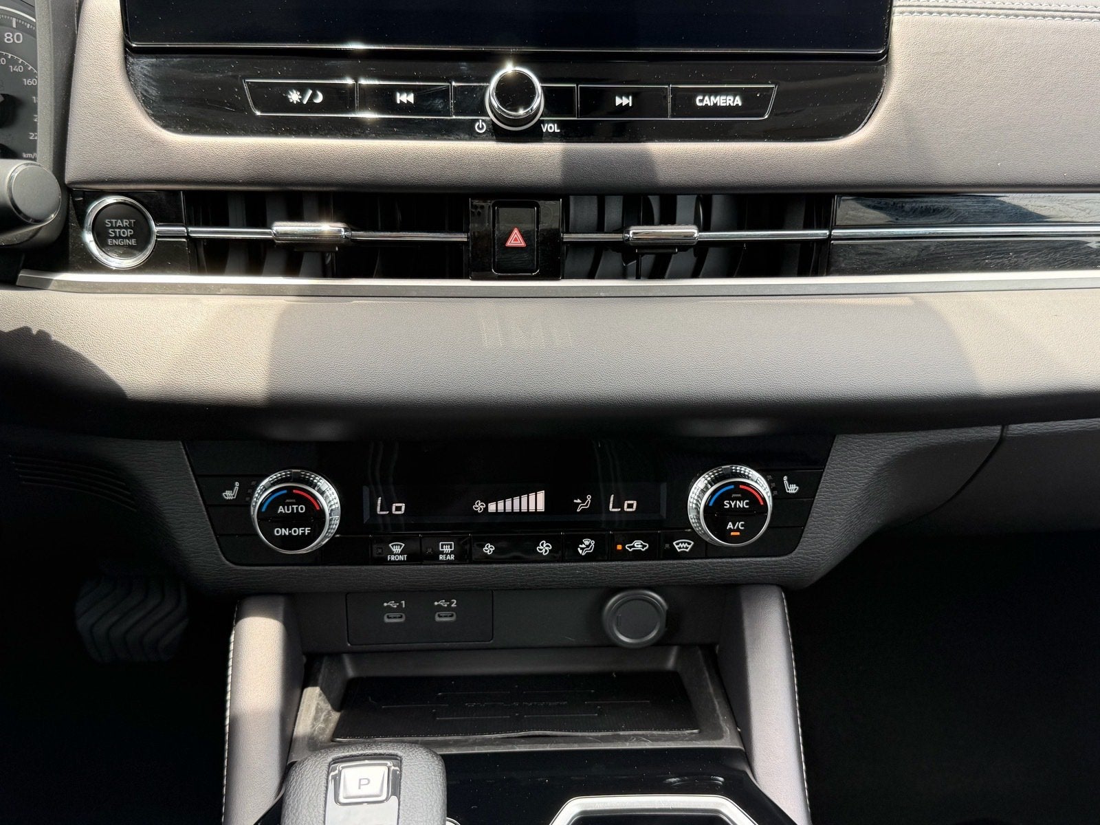 2025 Mitsubishi Outlander ES