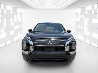2025 Mitsubishi Outlander ES