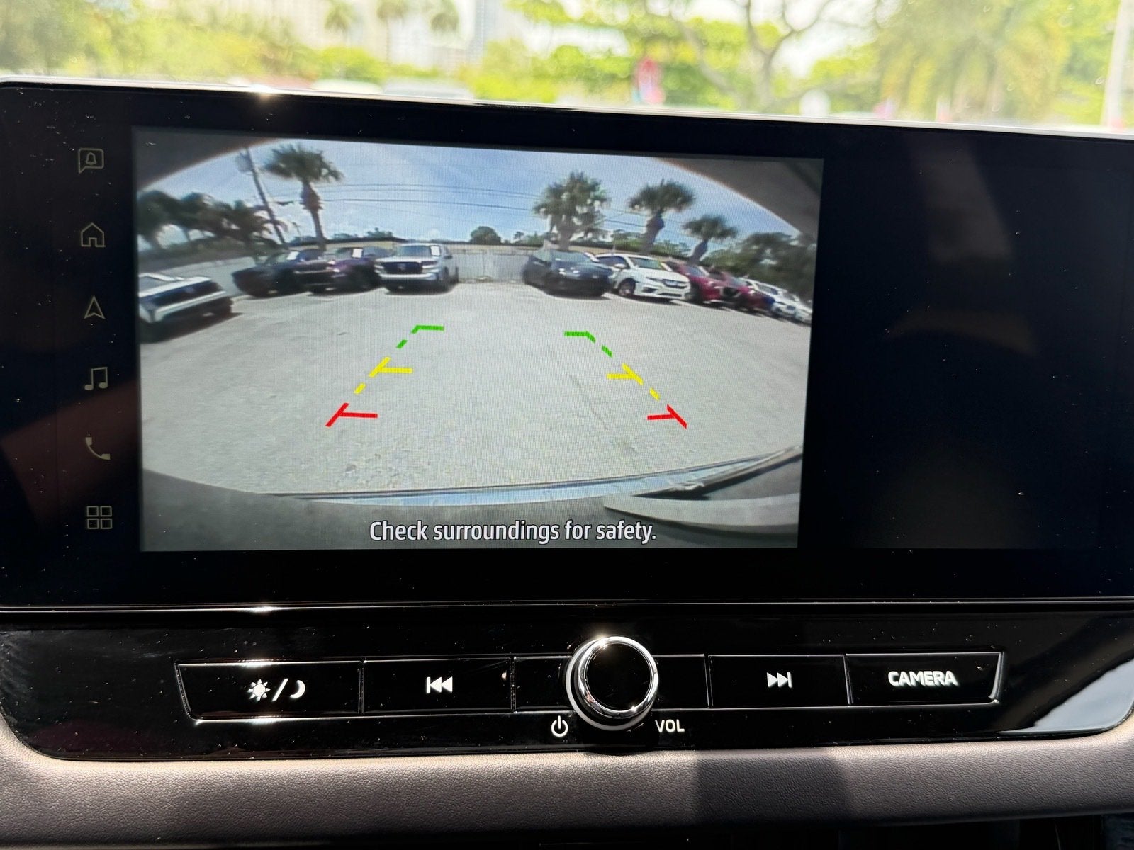 2025 Mitsubishi Outlander ES