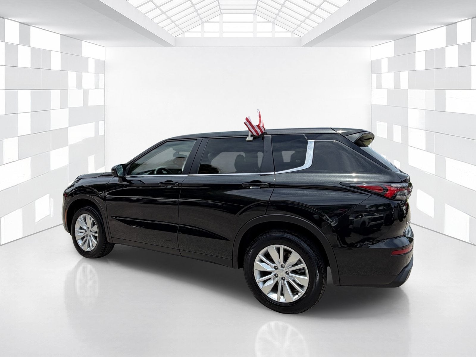 2025 Mitsubishi Outlander ES