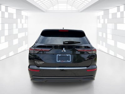 2025 Mitsubishi Outlander ES