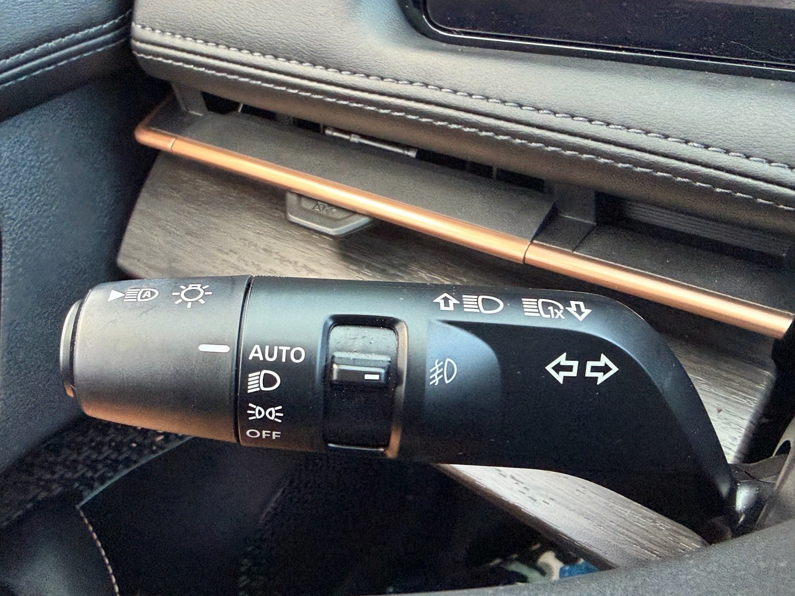 2024 Nissan ARIYA EMPOWER+