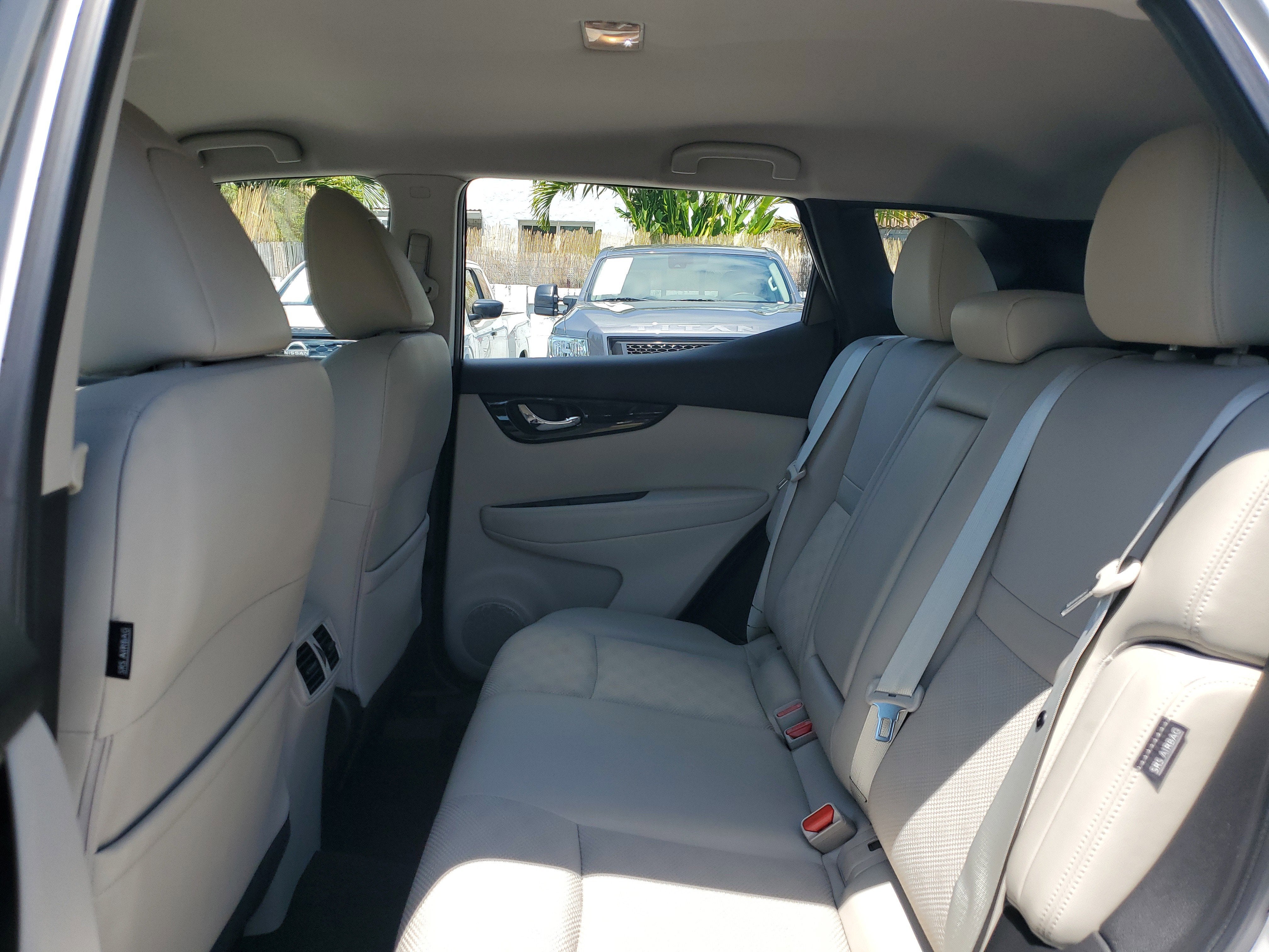 2022 Nissan Rogue Sport SV