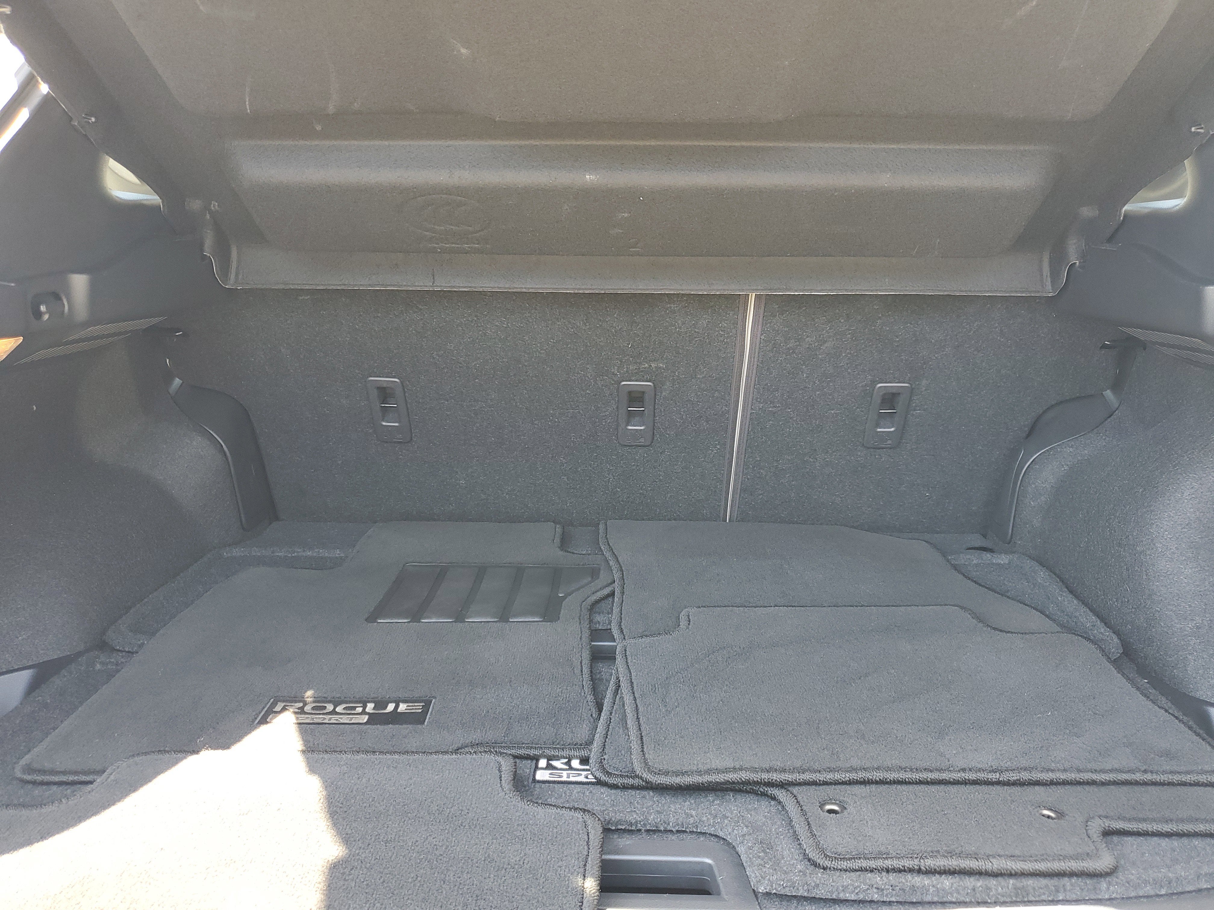 2022 Nissan Rogue Sport SV