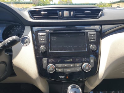 2022 Nissan Rogue Sport SV