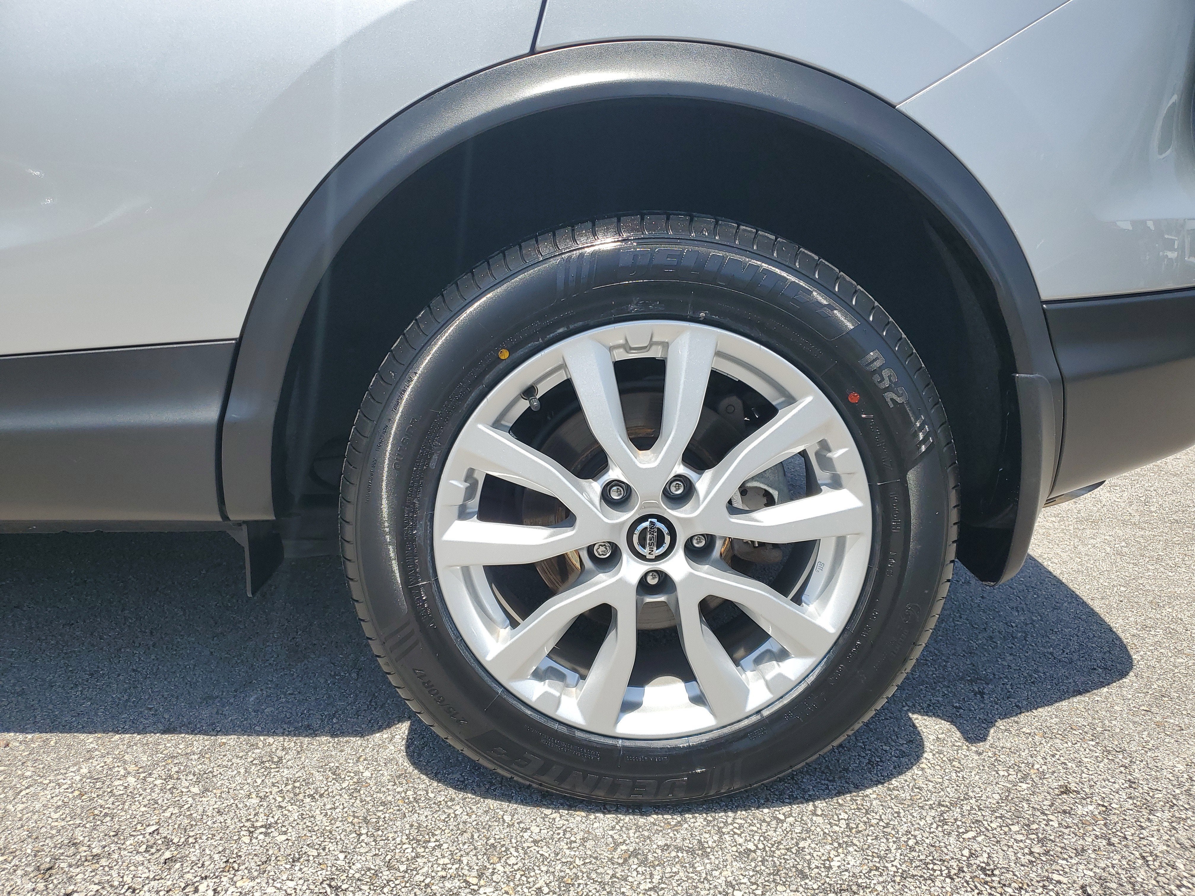 2022 Nissan Rogue Sport SV