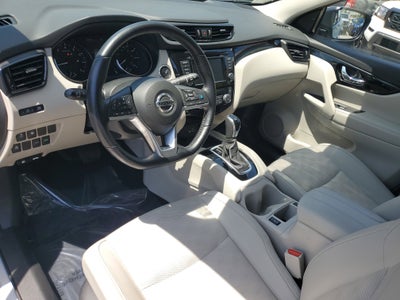 2022 Nissan Rogue Sport SV