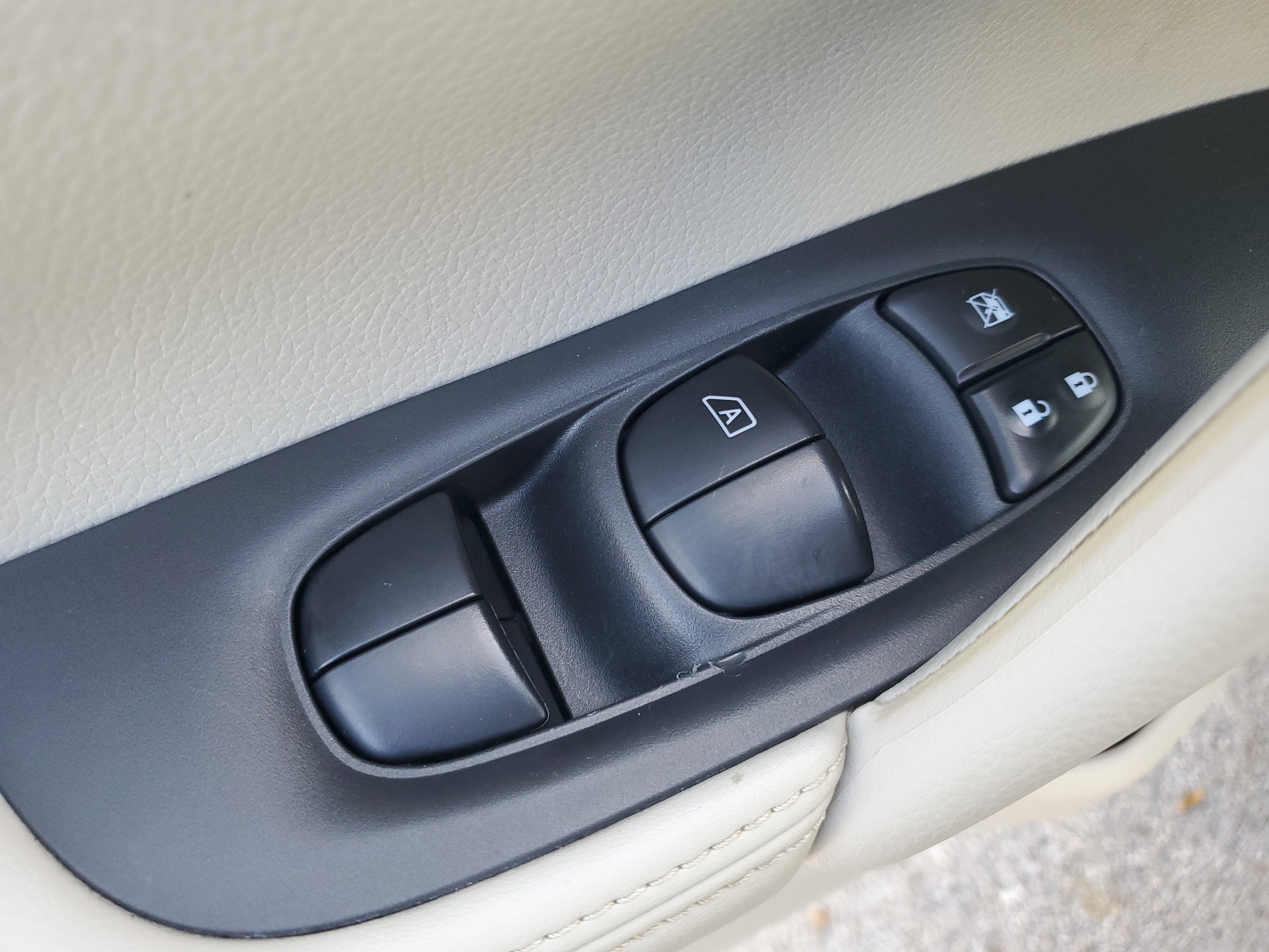 2018 Nissan Rogue Sport SV