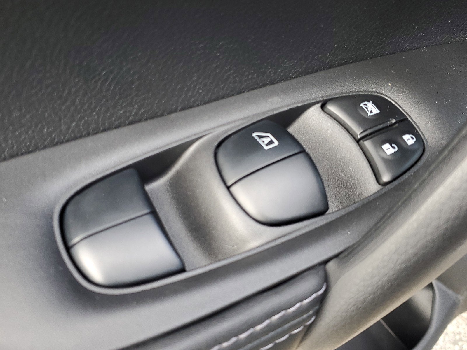 2021 Nissan Rogue Sport SL