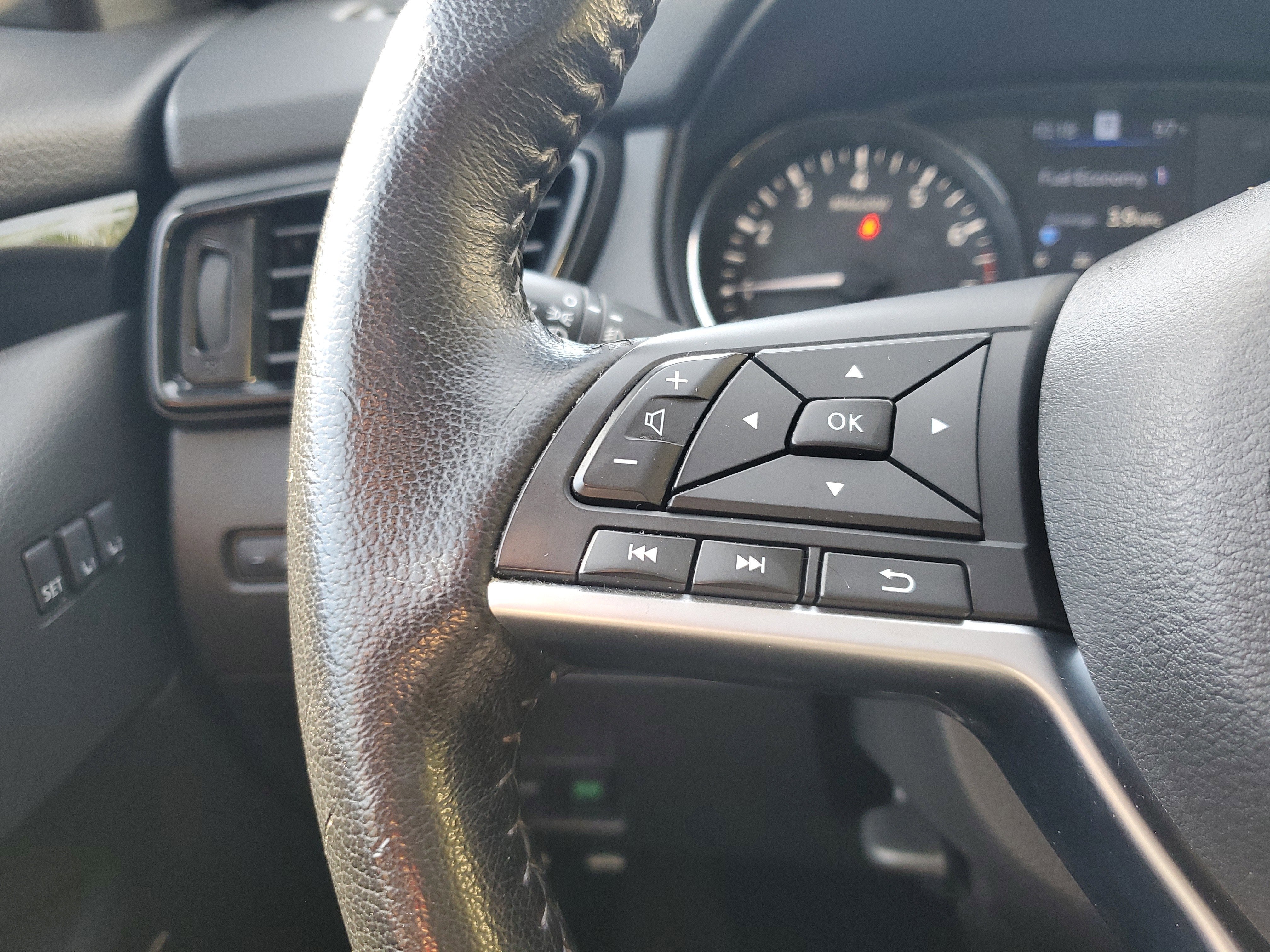 2021 Nissan Rogue Sport SL