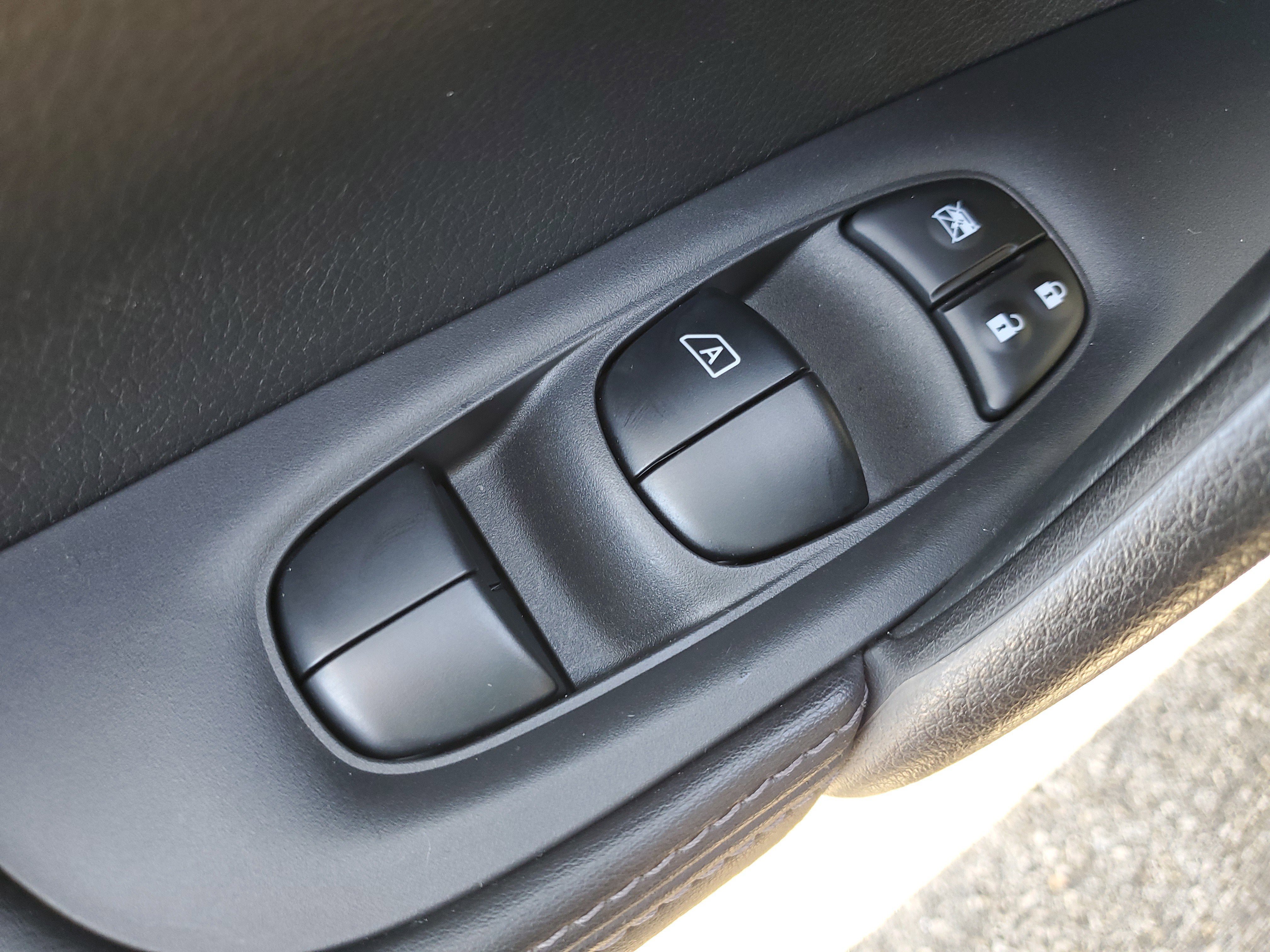 2021 Nissan Rogue Sport SL