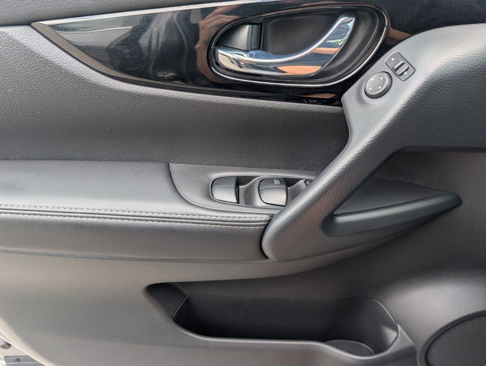 2020 Nissan Rogue Sport SV