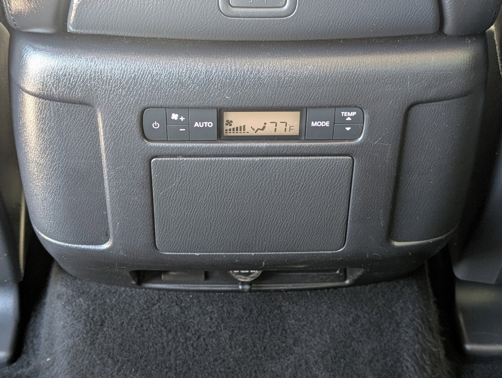 2024 Nissan Armada SV