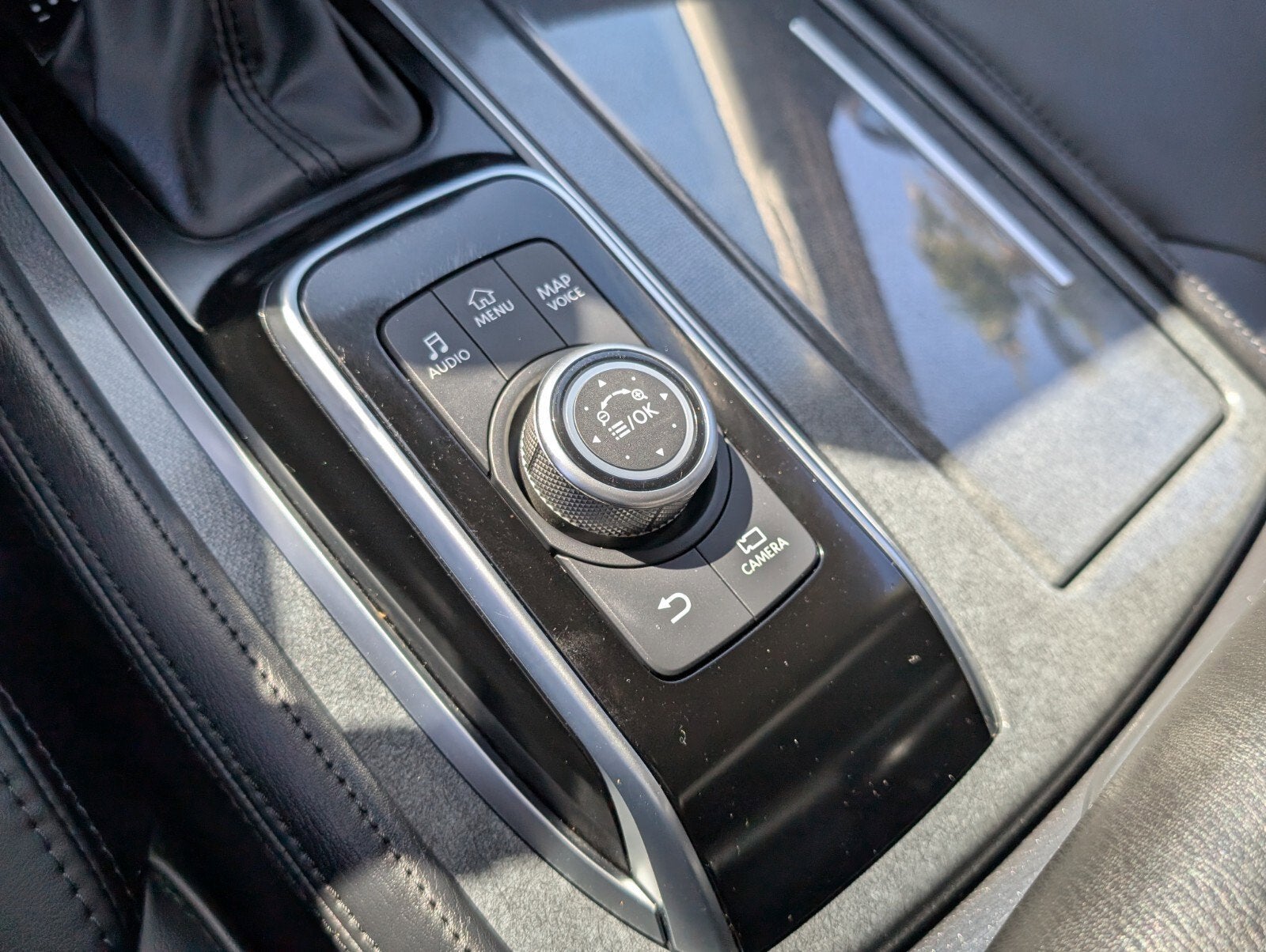 2024 Nissan Armada SV