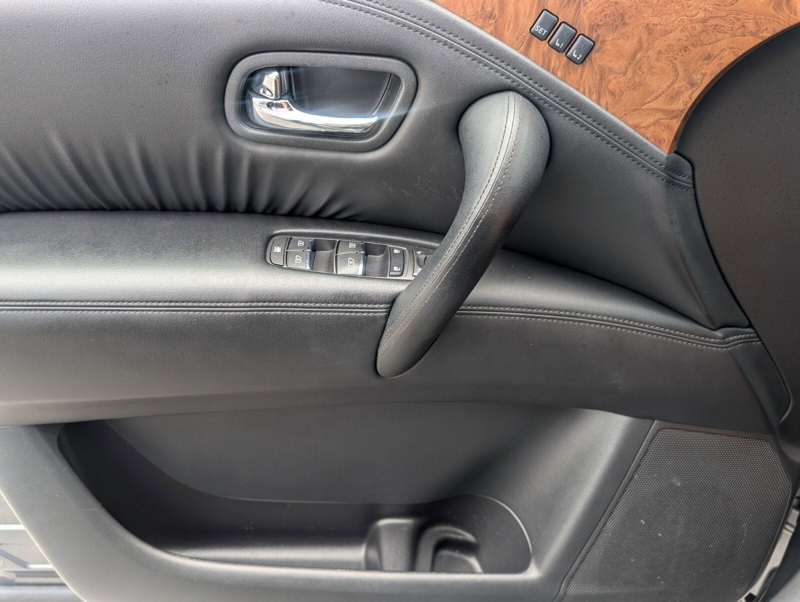 2023 Nissan Armada SL