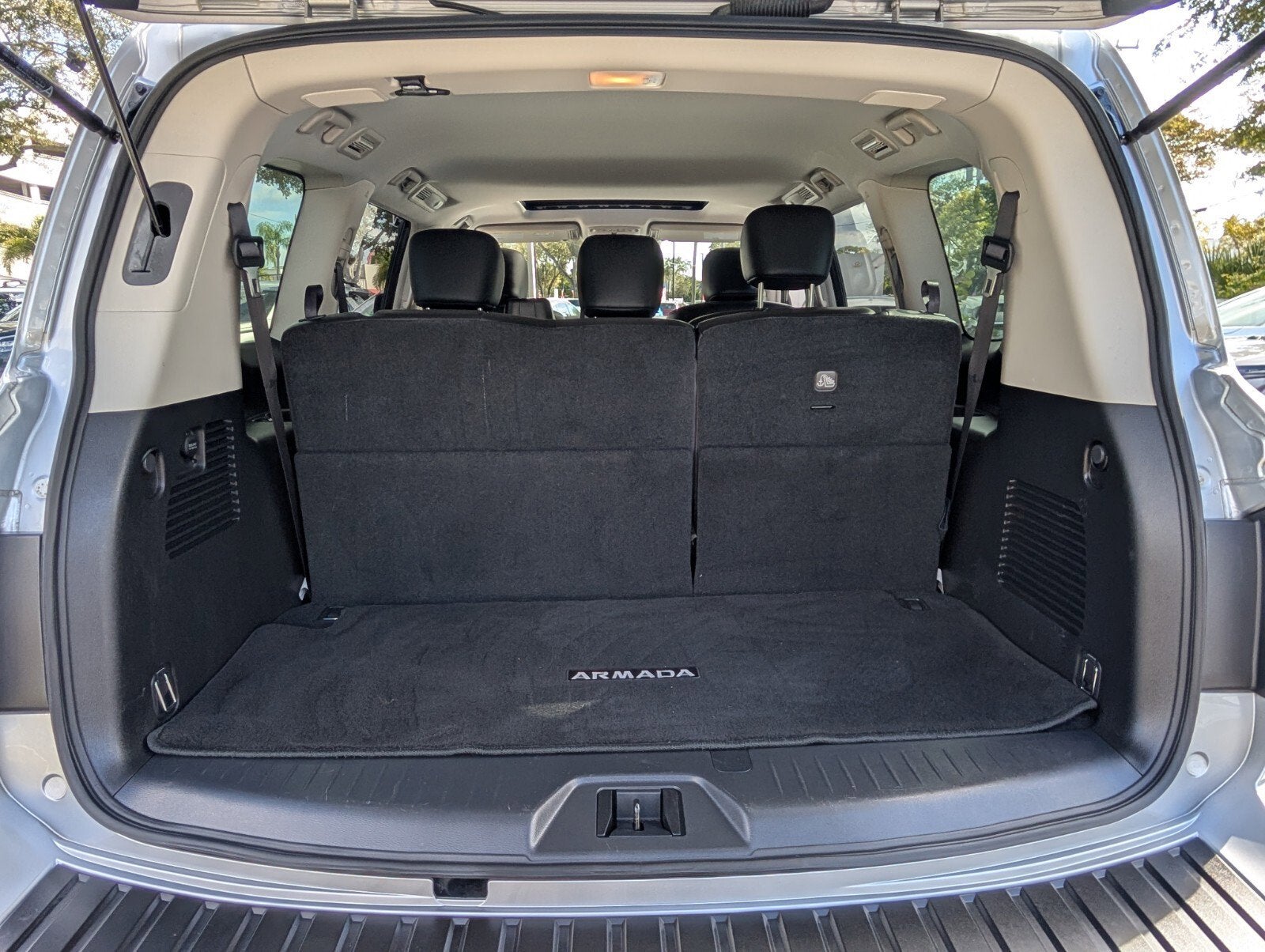 2021 Nissan Armada SL