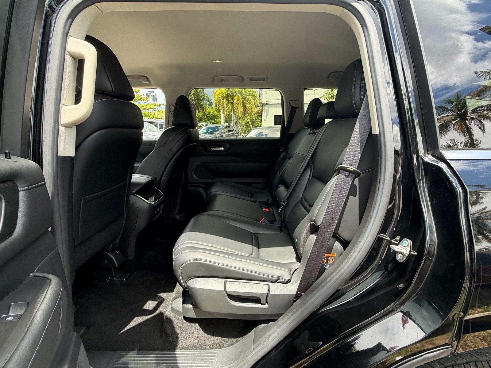 2026 Nissan Armada SV