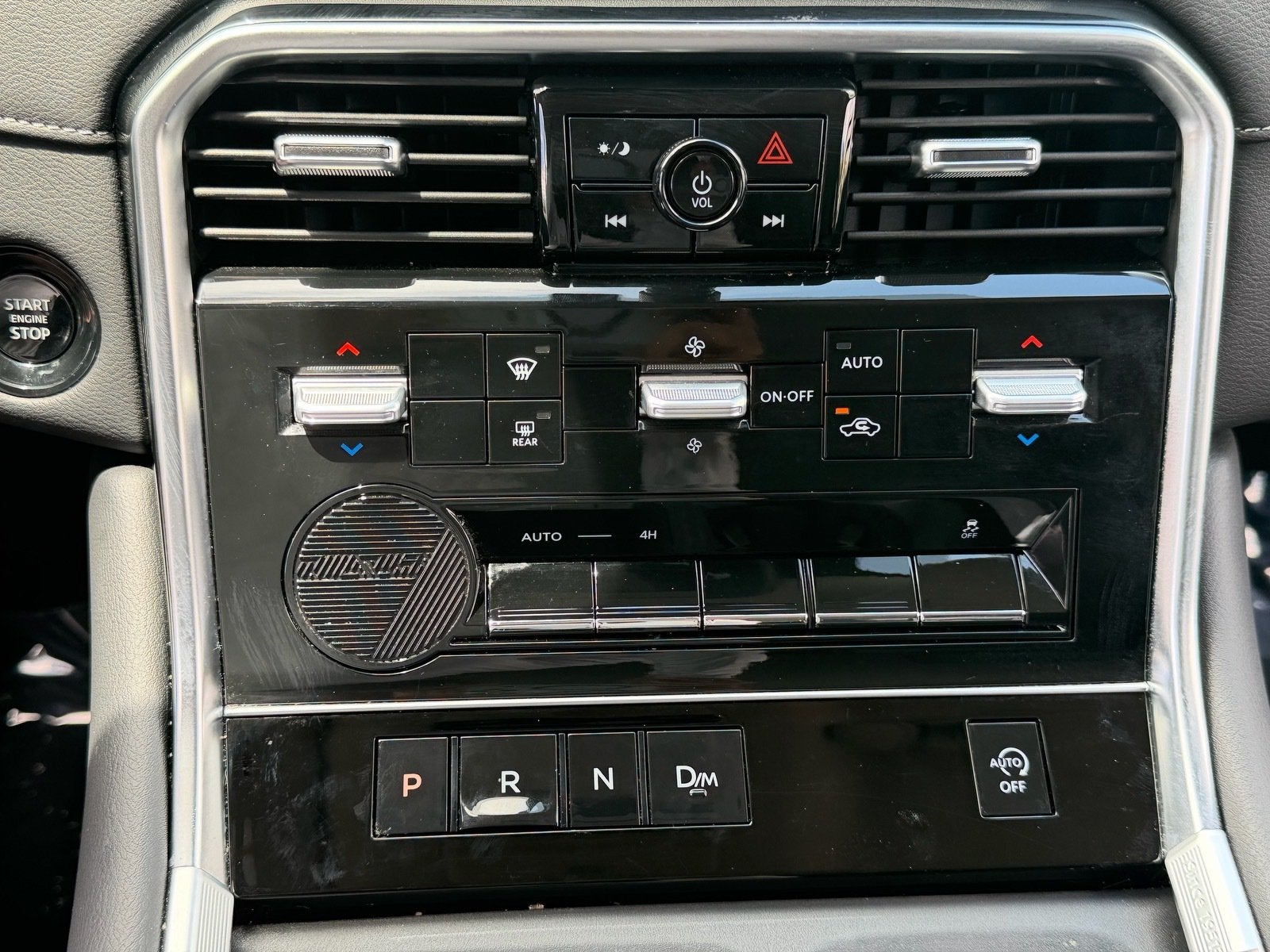 2026 Nissan Armada SV