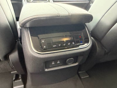 2026 Nissan Armada SV