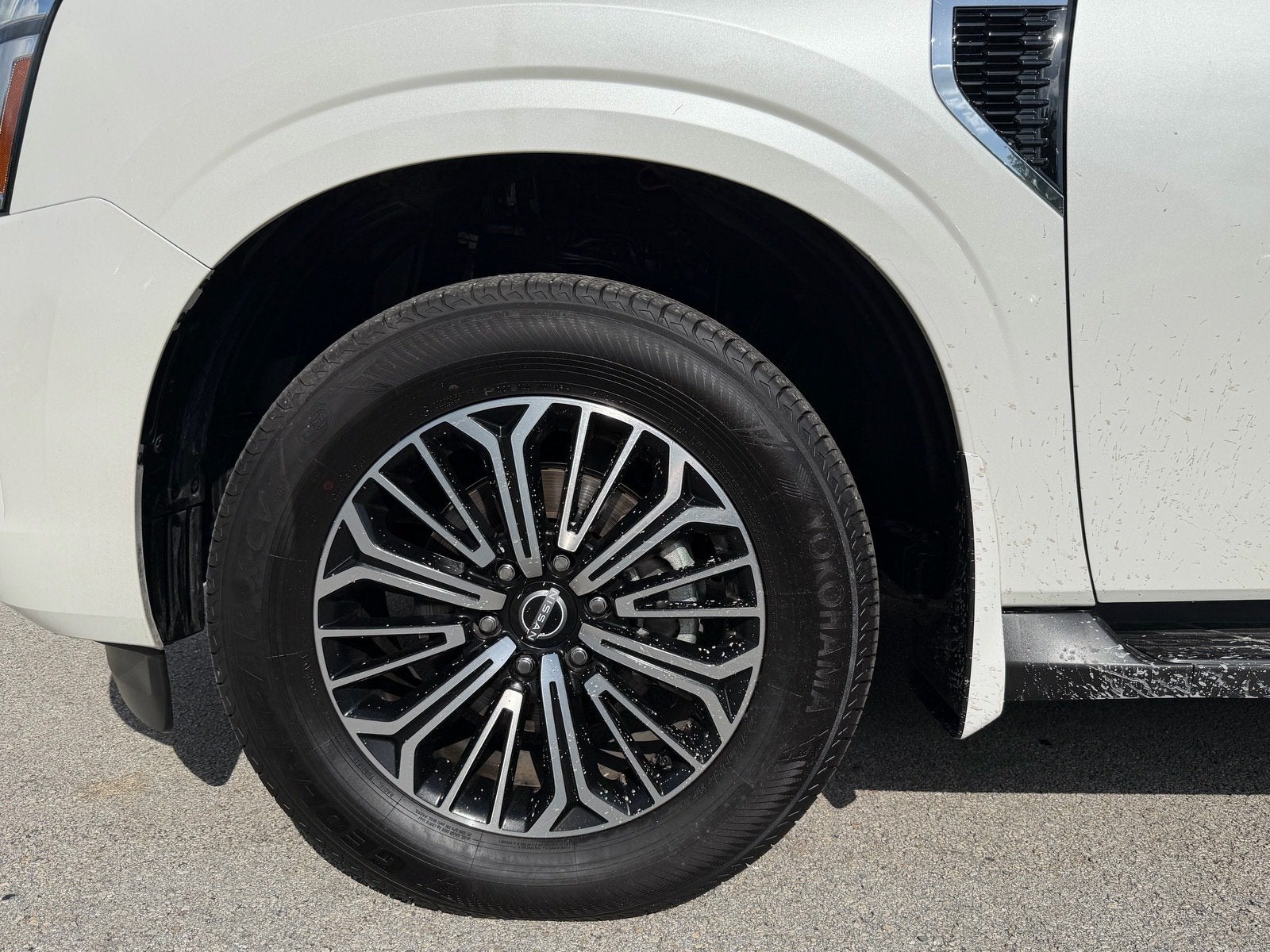 2025 Nissan Armada SL