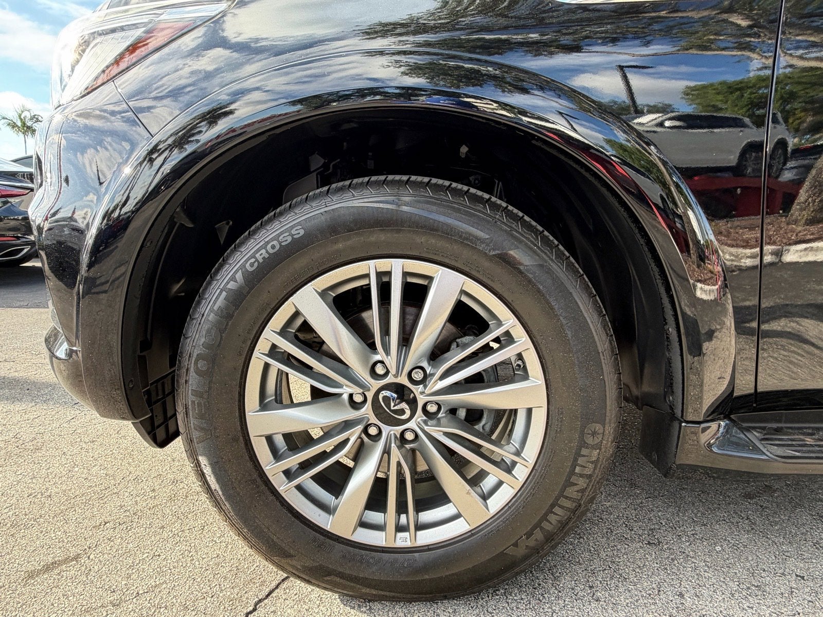 2021 INFINITI QX80 LUXE