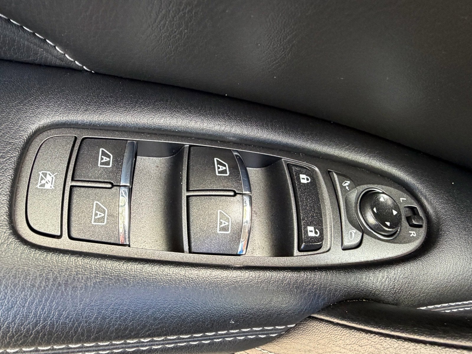 2021 INFINITI QX80 LUXE