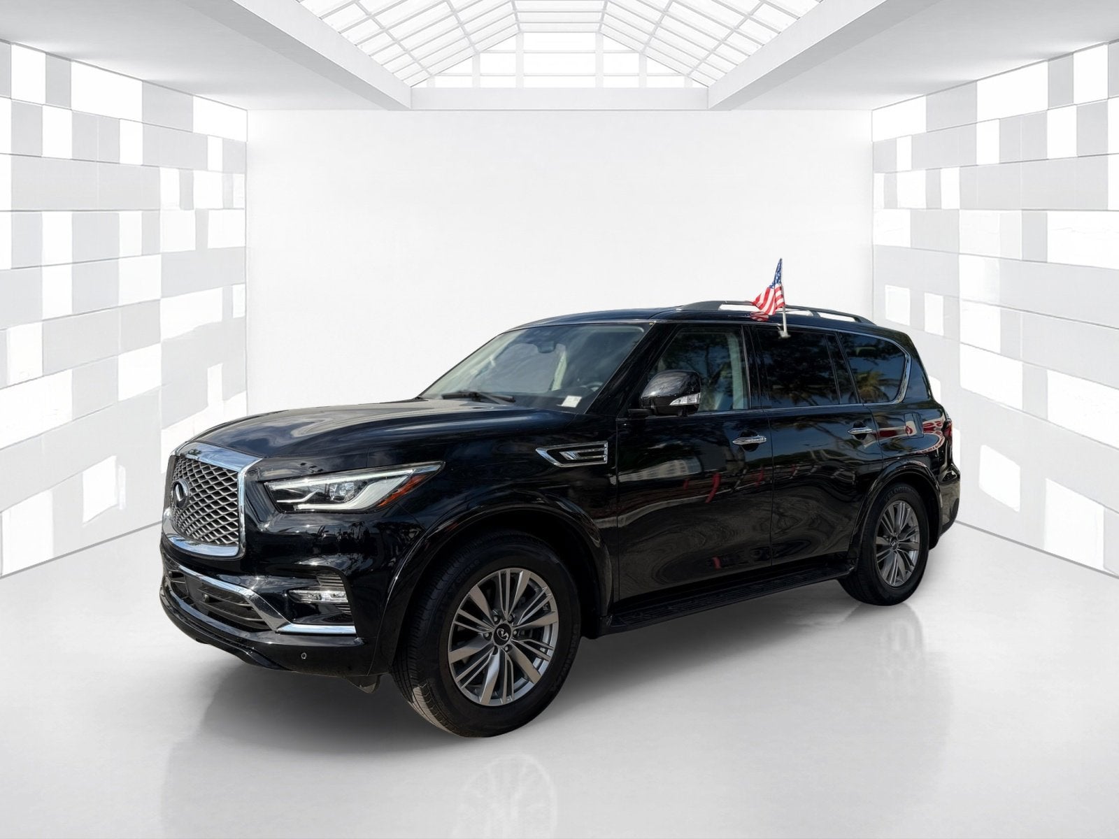 2021 INFINITI QX80 LUXE
