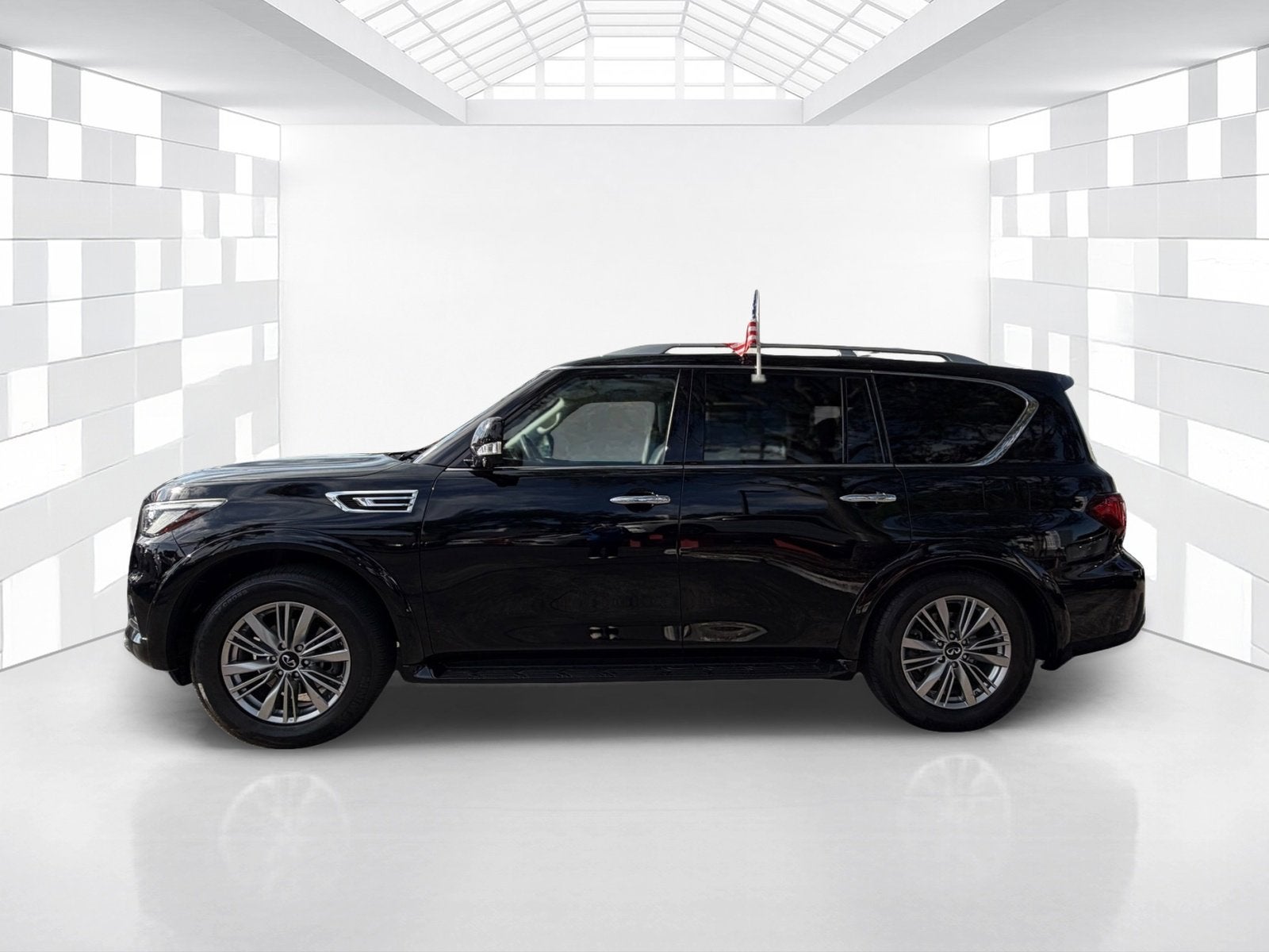 2021 INFINITI QX80 LUXE