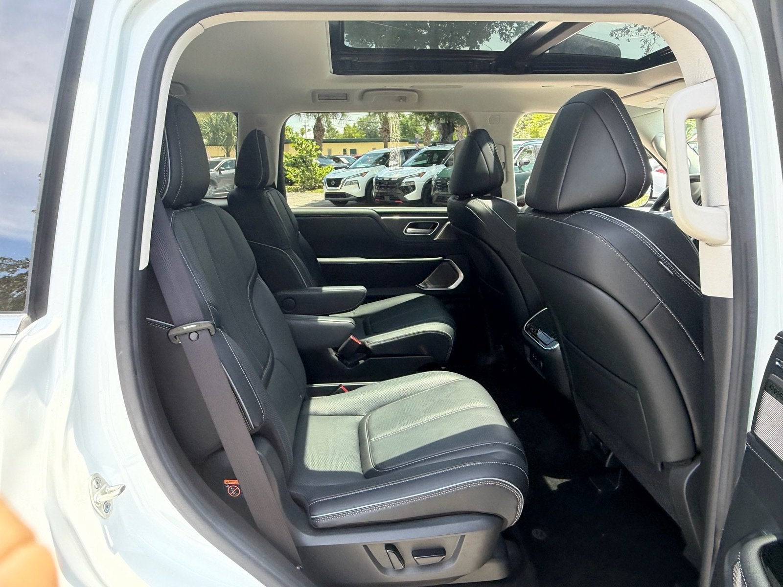 2025 INFINITI QX80 SENSORY