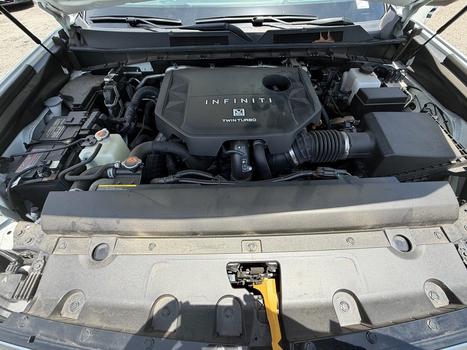 2025 INFINITI QX80 SENSORY