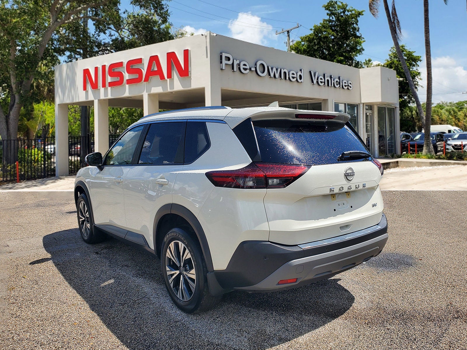 2022 Nissan Rogue SV