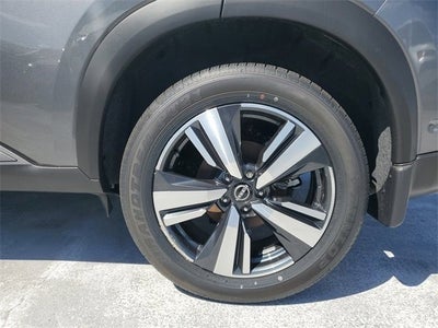 2025 Nissan Rogue SL